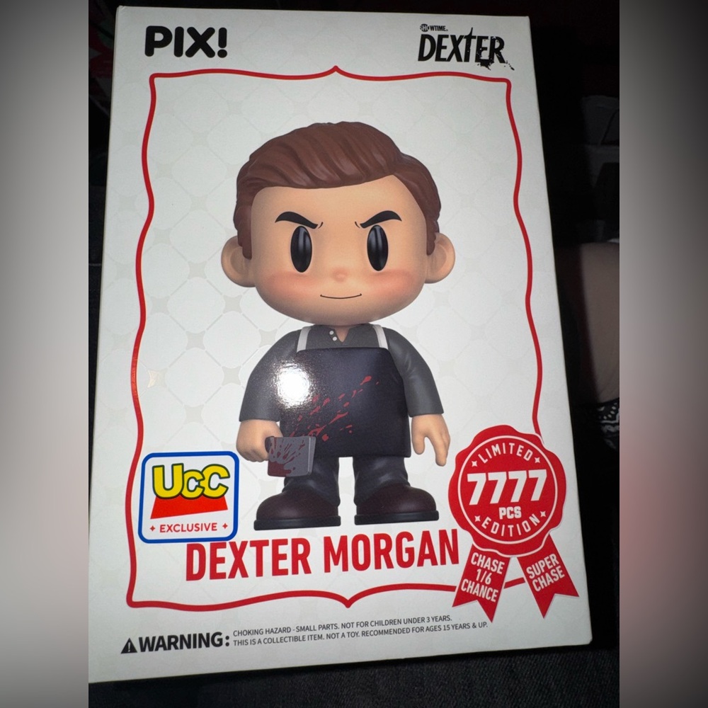 Dexter Morgan UCC Exclusive Figure - Common - Picture 1 of 7